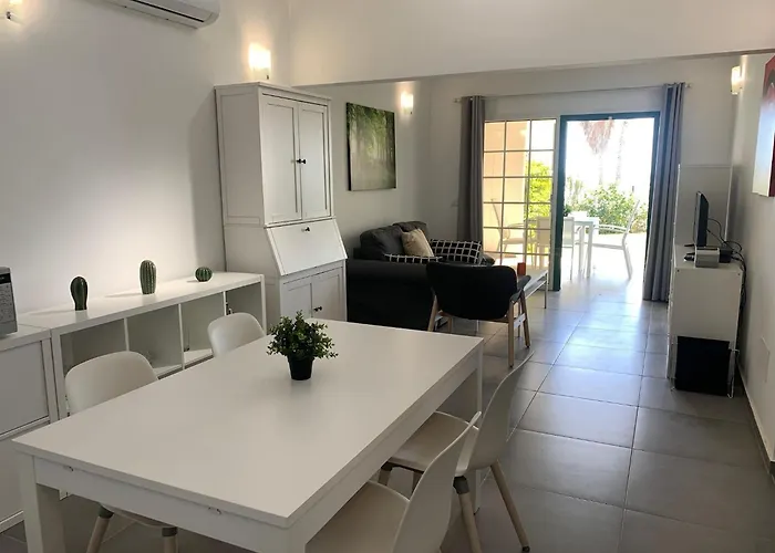 Sonnenland Suites *